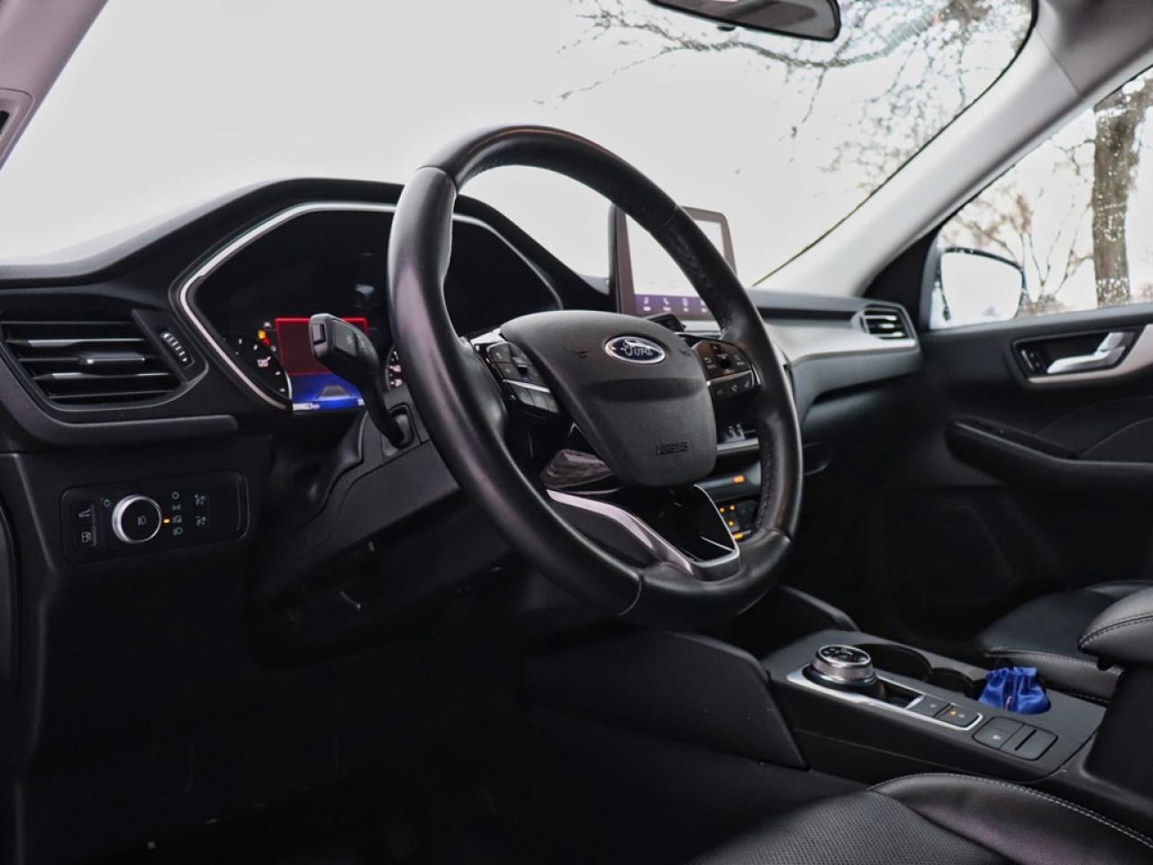 2022 Ford Escape SEL Hybrid | AWD | ROOF | NAV | PWR LIFTGATE |BLIS Photo