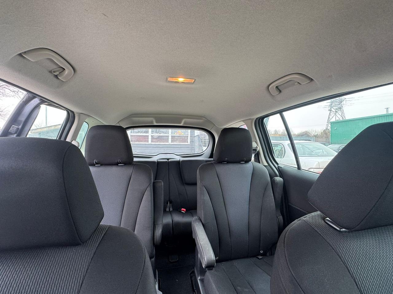 2014 Mazda MAZDA5 GS Photo