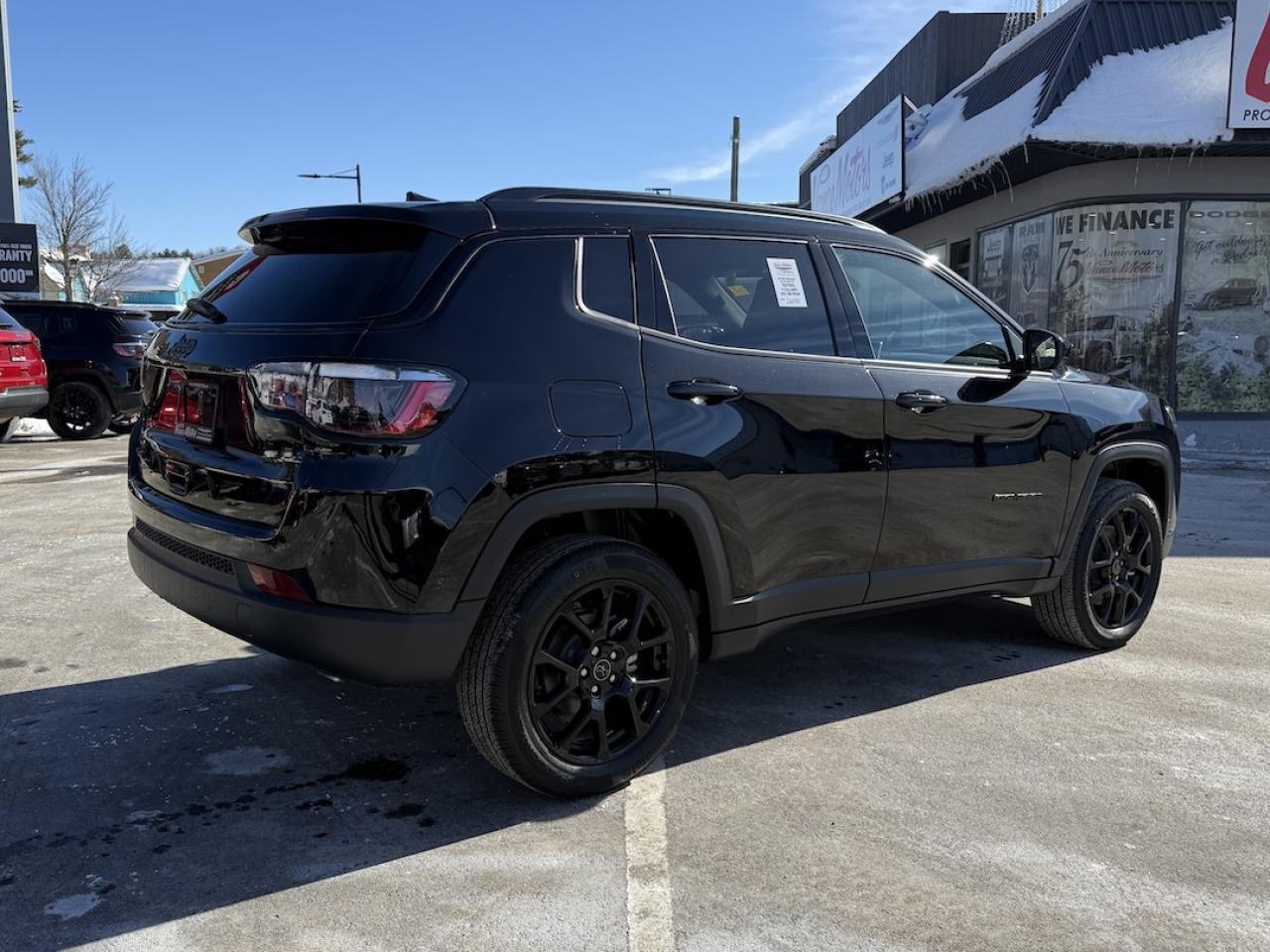 2026 Jeep Compass Altitude 4x4 Photo