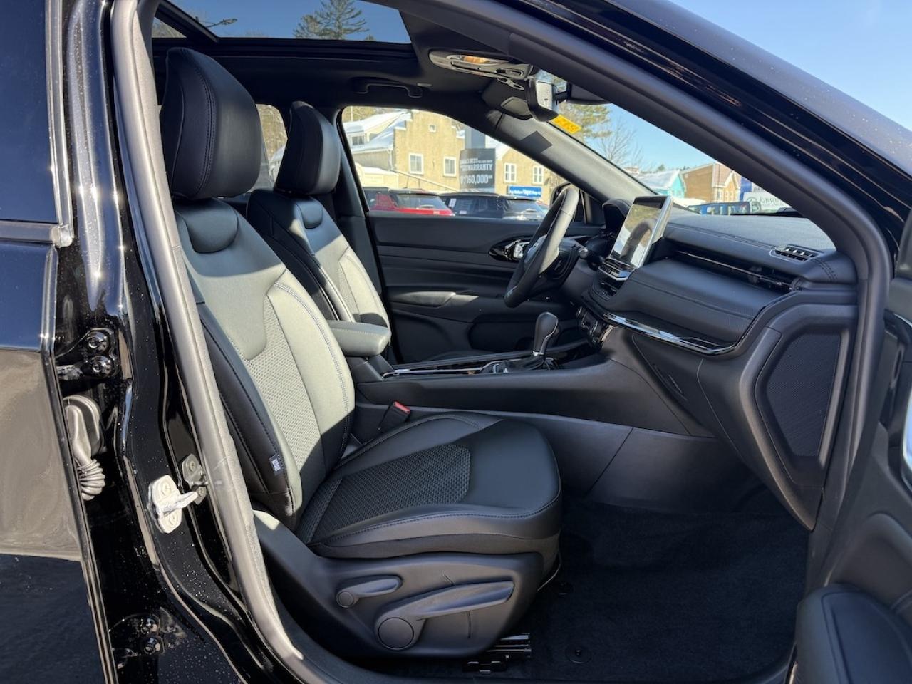 2026 Jeep Compass Altitude 4x4 Photo