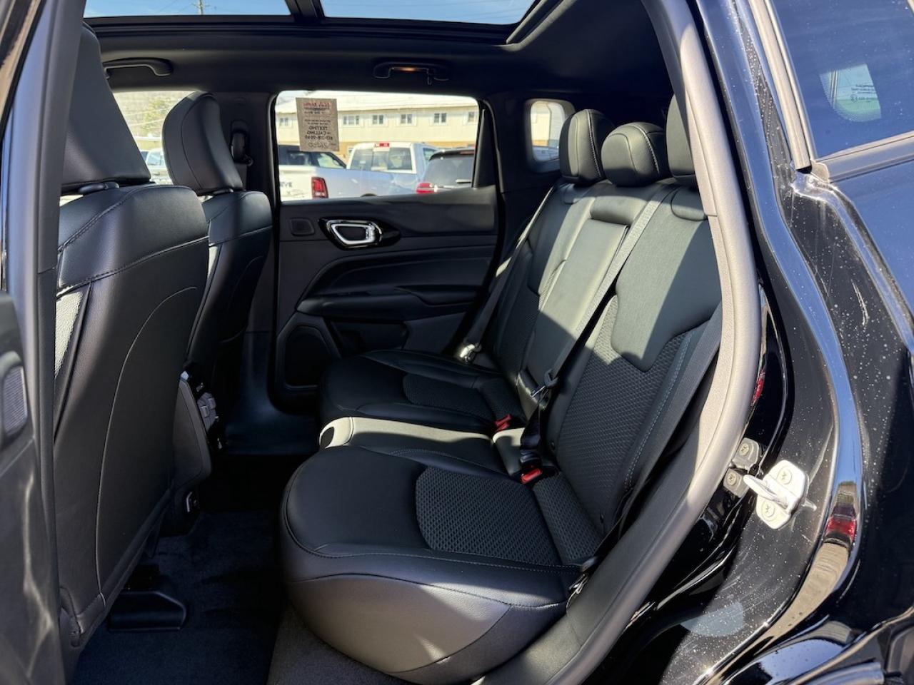 2026 Jeep Compass Altitude 4x4 Photo