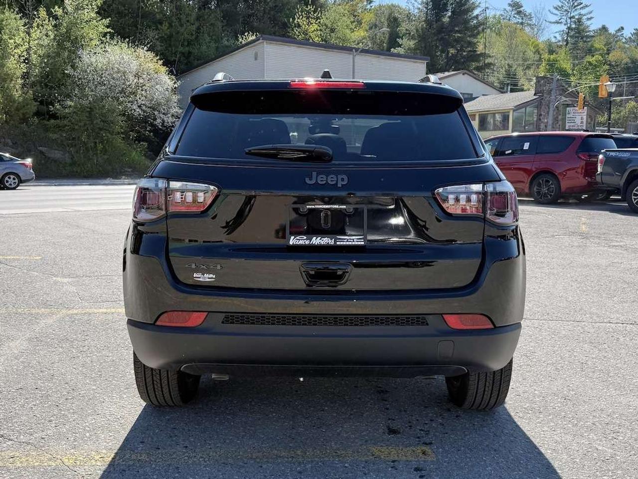 2026 Jeep Compass Altitude 4x4 Photo