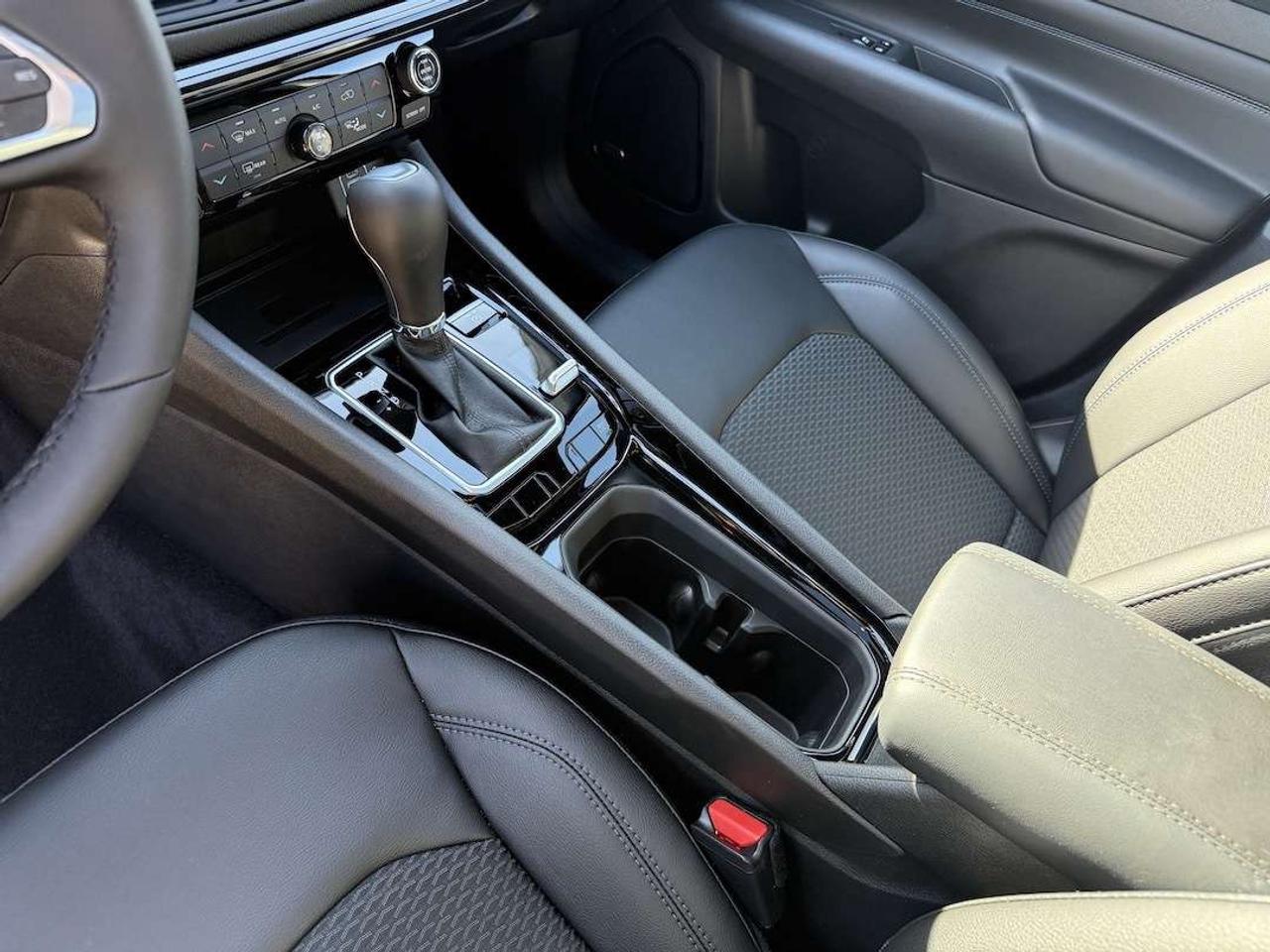 2026 Jeep Compass Altitude 4x4 Photo
