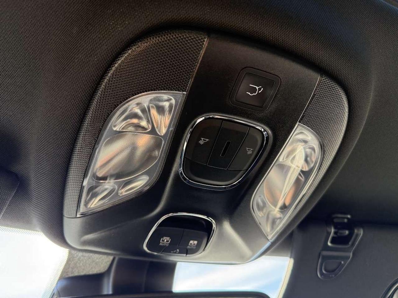 2026 Jeep Compass Altitude 4x4 Photo