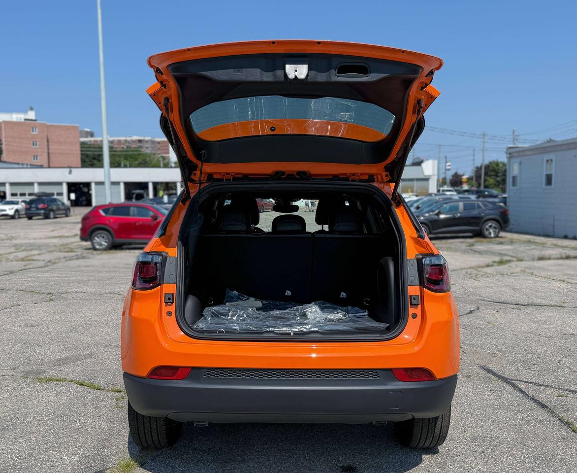 2026 Jeep Compass NORTH 4X4 Photo