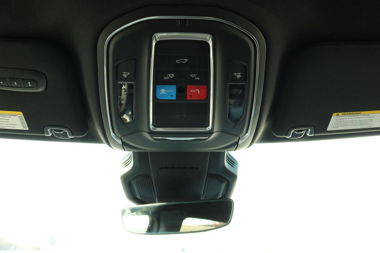 2026 Jeep Cherokee Limited 4X4 Photo