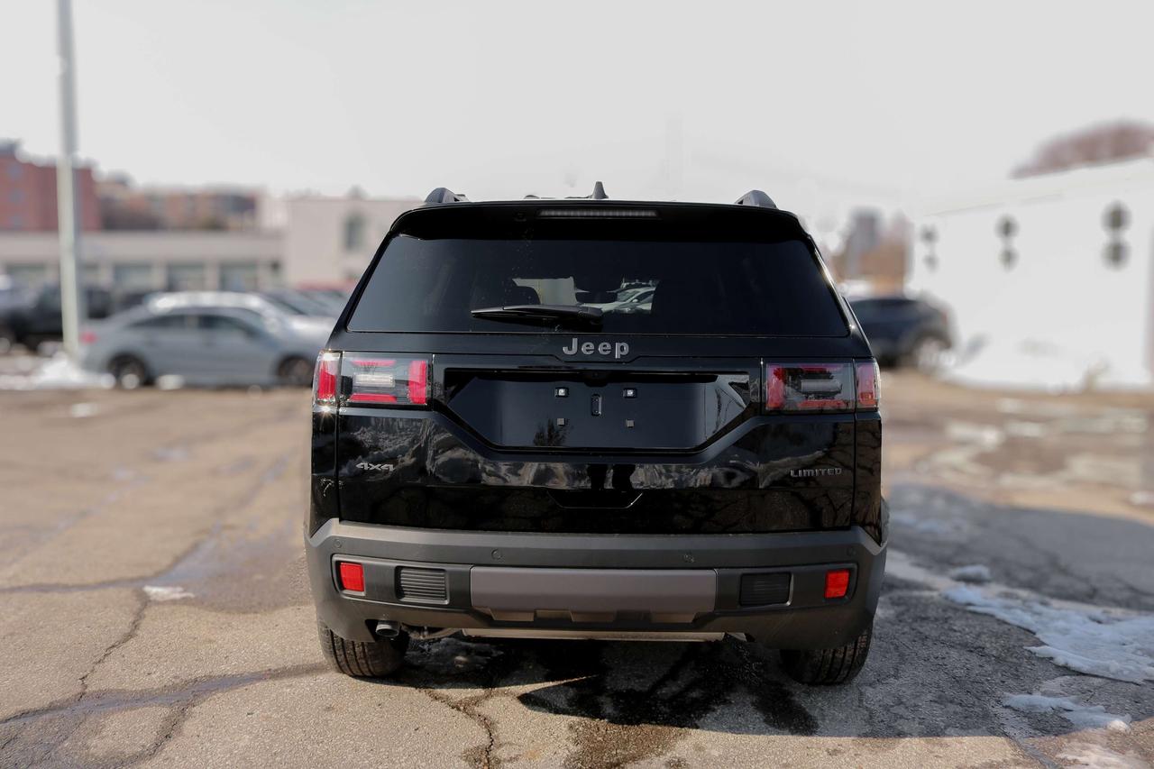 2026 Jeep Cherokee Limited 4X4 Photo