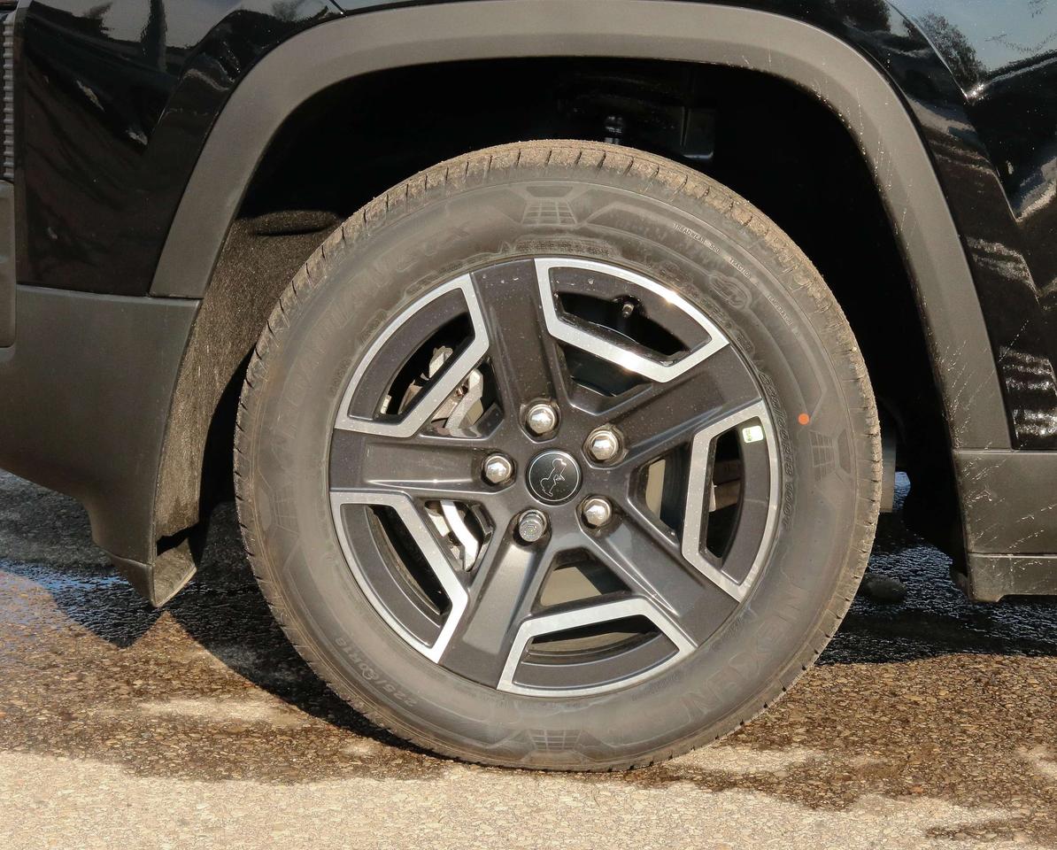 2026 Jeep Cherokee Limited 4X4 Photo