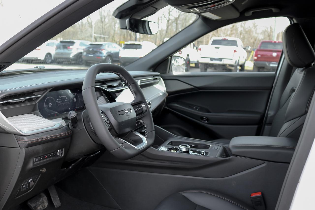 2026 Jeep Cherokee  Photo