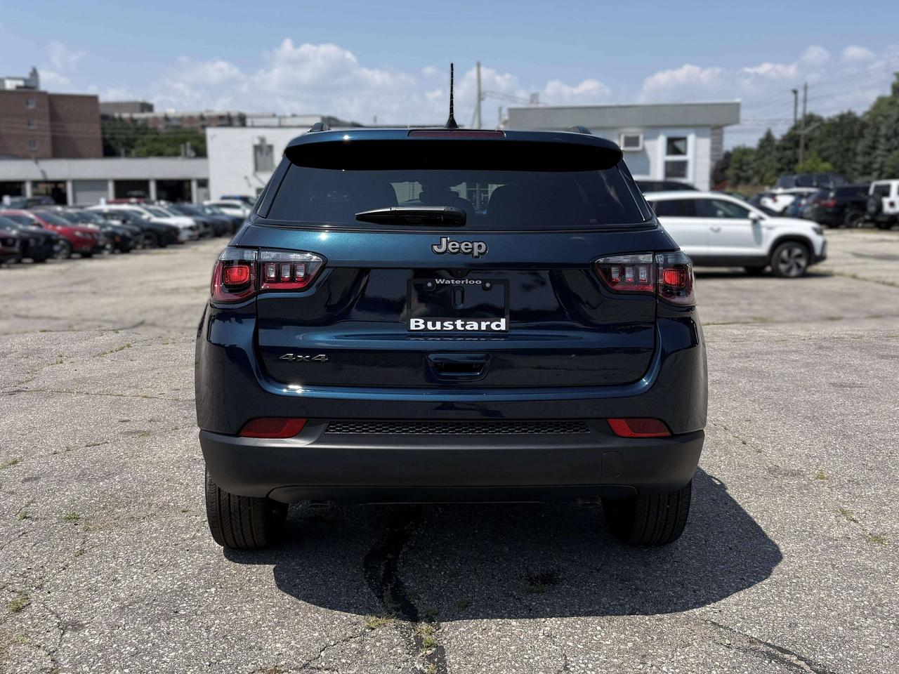2026 Jeep Compass NORTH 4X4 Photo