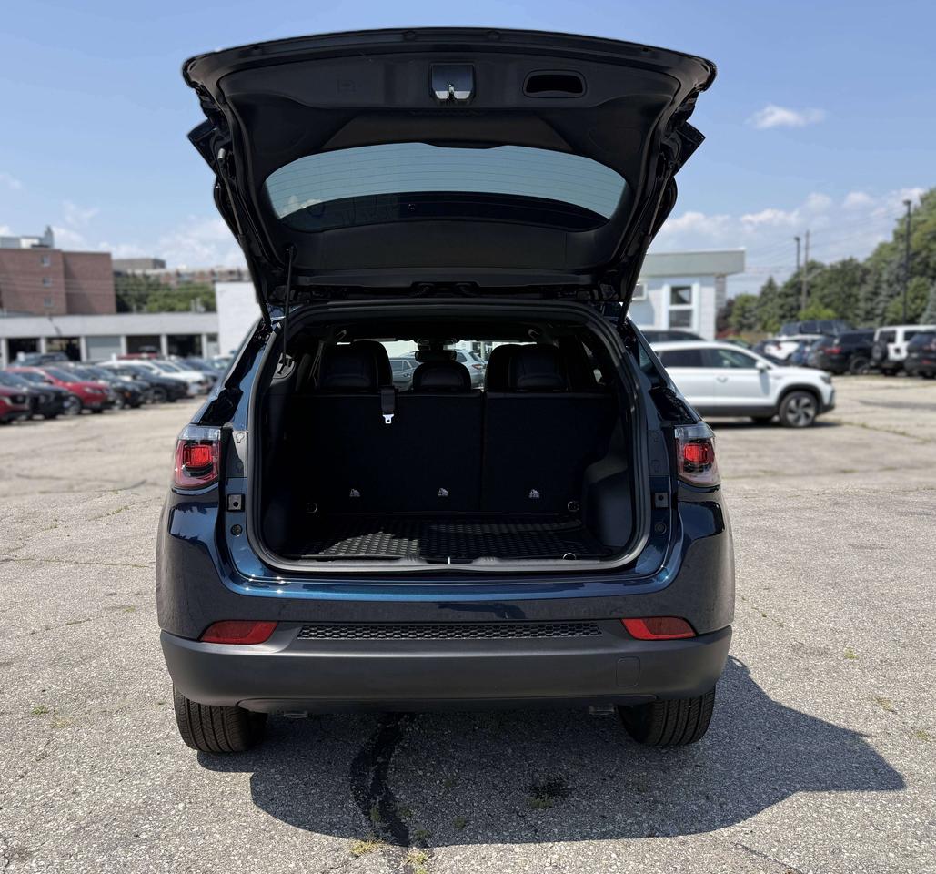 2026 Jeep Compass NORTH 4X4 Photo