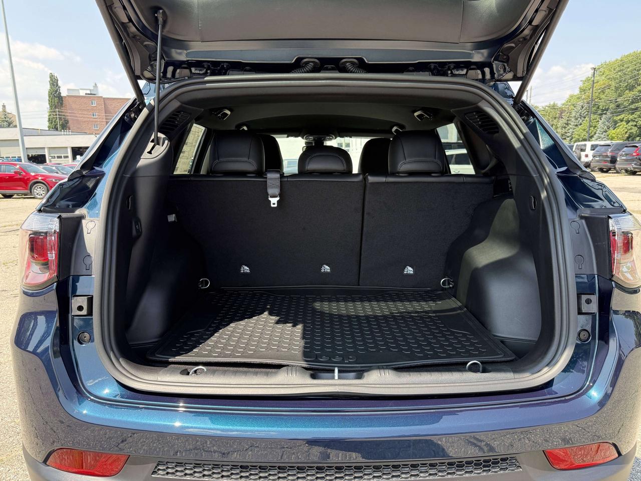 2026 Jeep Compass NORTH 4X4 Photo