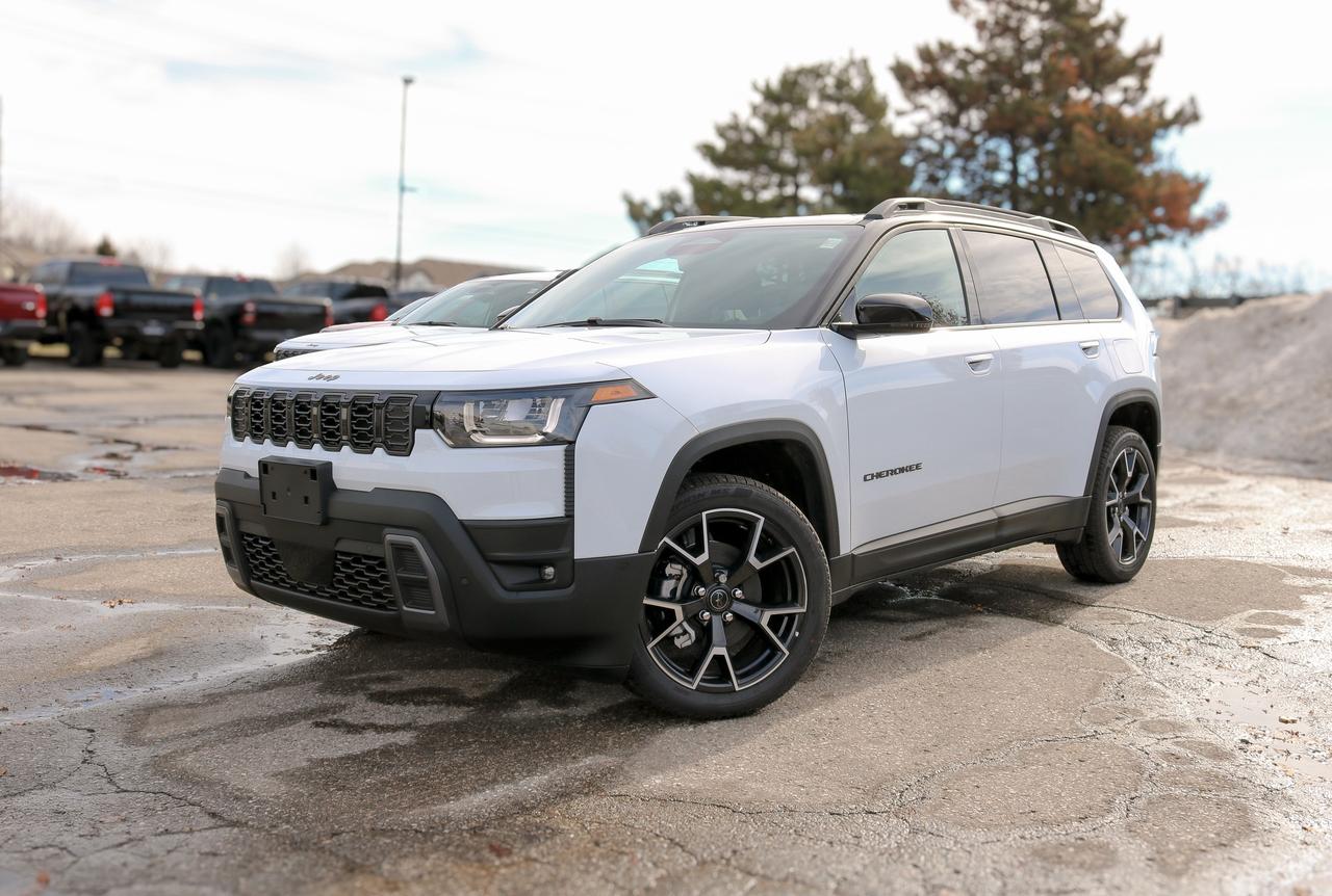 2026 Jeep Cherokee Overland 4x4 Photo0