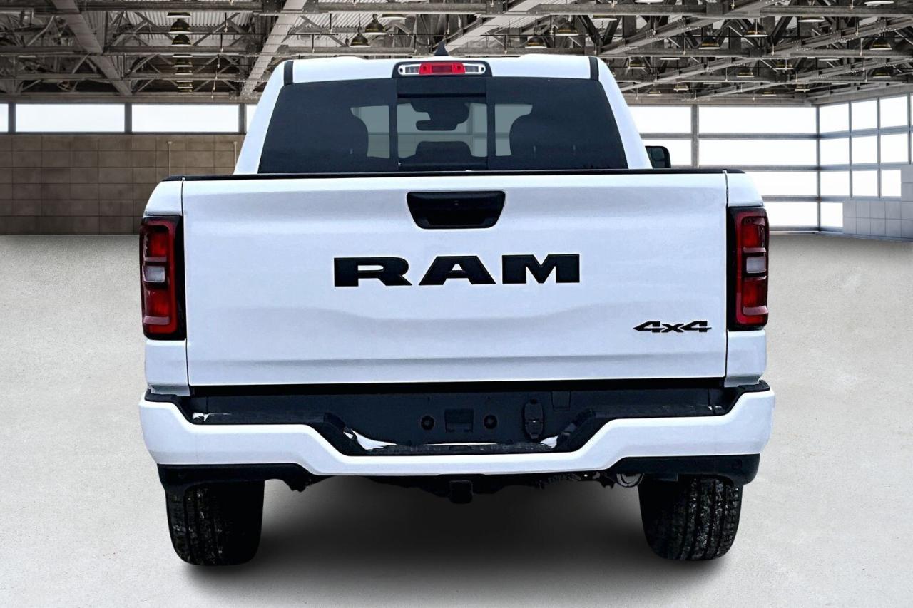 2026 RAM 1500 EXPRESS 4X4 | Blackout | 6FT 4INCH BOX | QUAD CAB Photo