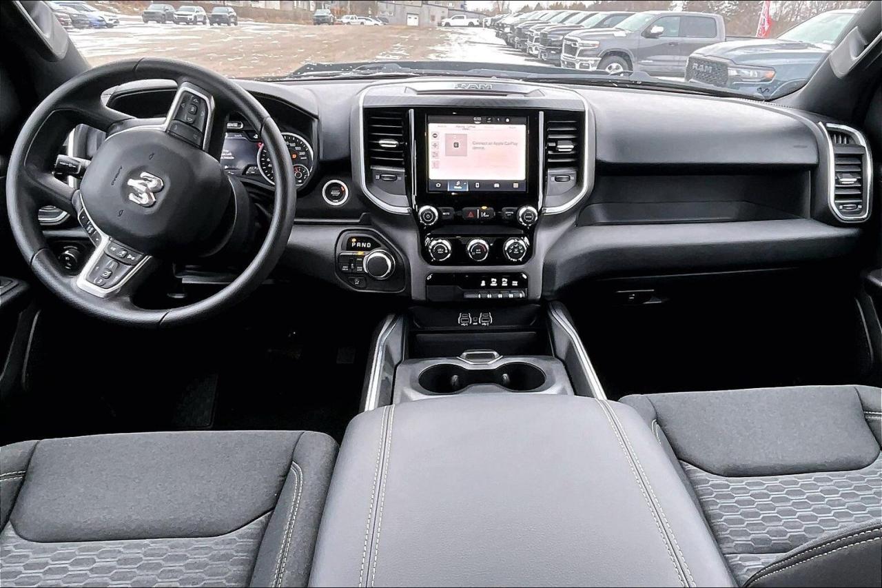 2026 RAM 1500 EXPRESS 4X4 | Blackout | 6FT 4INCH BOX | QUAD CAB Photo4