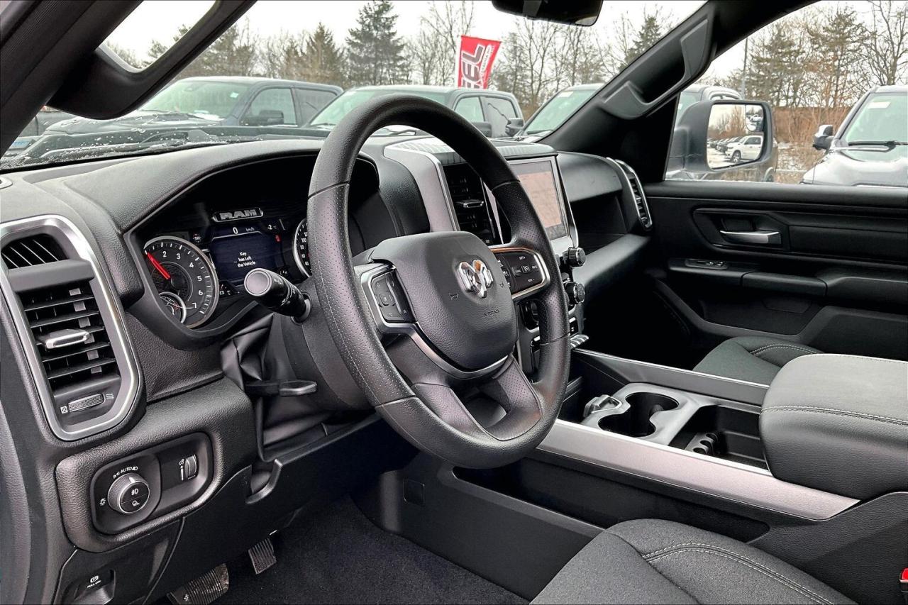 2026 RAM 1500 EXPRESS 4X4 | Blackout | 6FT 4INCH BOX | QUAD CAB Photo