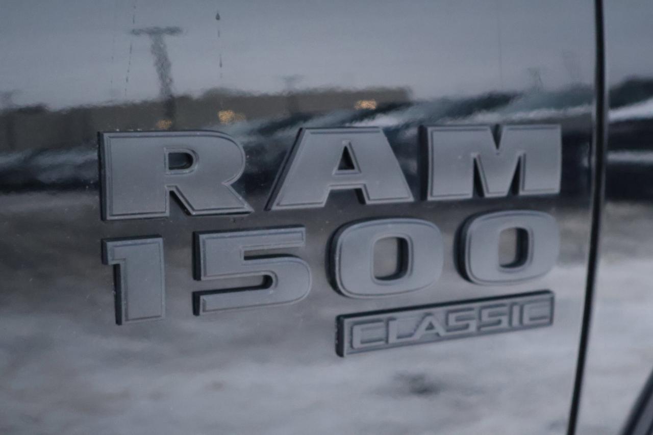 2020 RAM 1500 Classic EXPRESS Photo