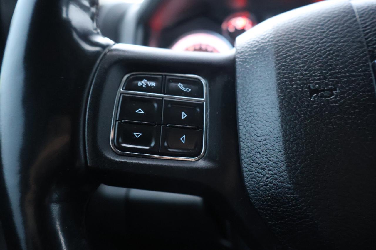 2020 RAM 1500 Classic EXPRESS Photo