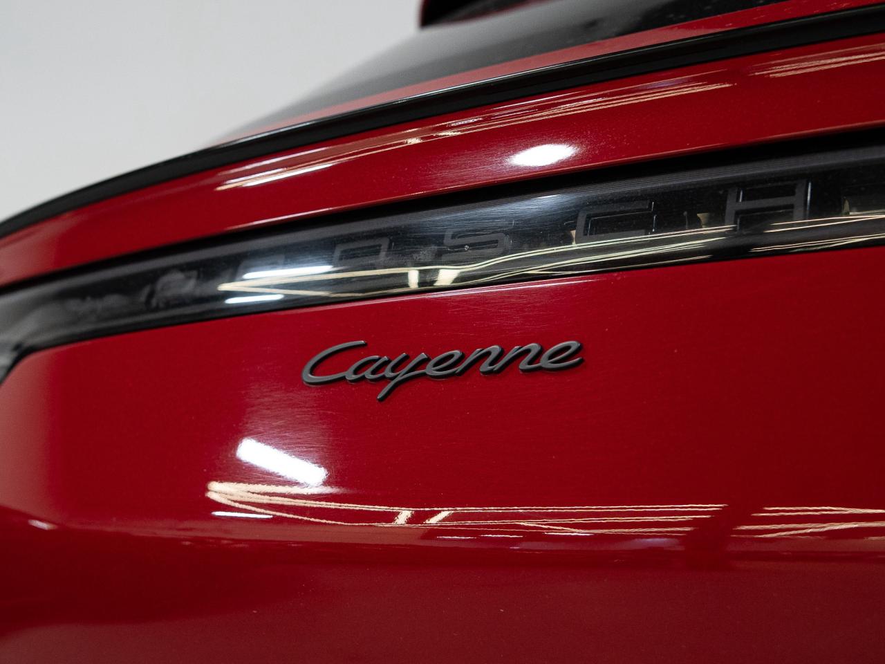 2021 Porsche Cayenne COUPE | PREMIUM PLUS PKG | BOSE | PANO | 22 IN Photo