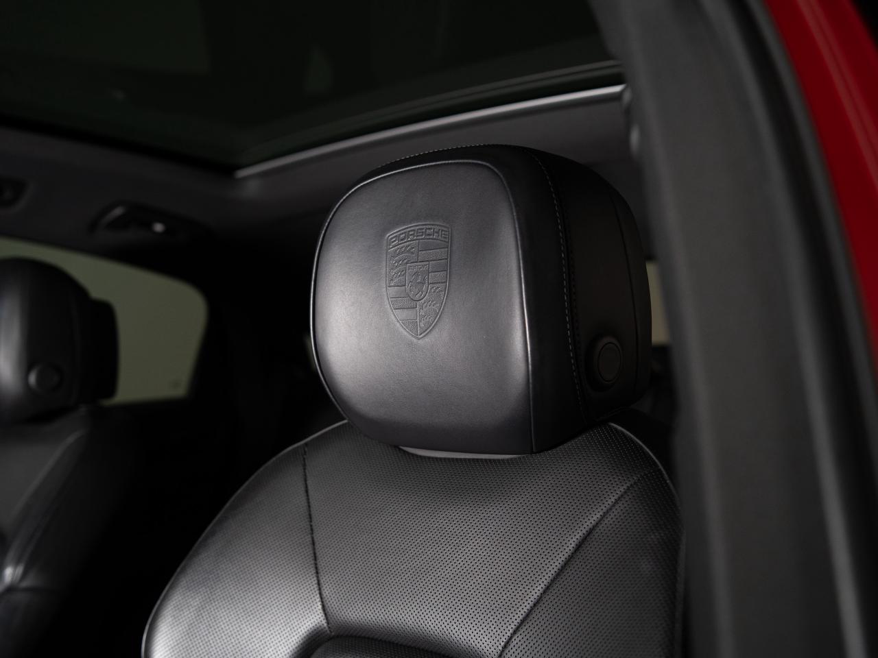 2021 Porsche Cayenne COUPE | PREMIUM PLUS PKG | BOSE | PANO | 22 IN Photo