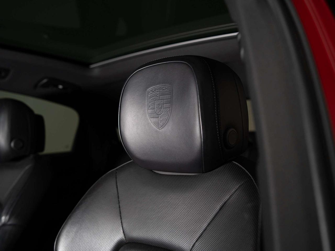 2021 Porsche Cayenne COUPE | PREMIUM PLUS PKG | BOSE | PANO | 22 IN Photo