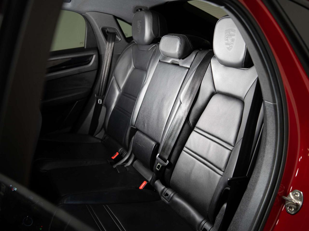 2021 Porsche Cayenne COUPE | PREMIUM PLUS PKG | BOSE | PANO | 22 IN Photo