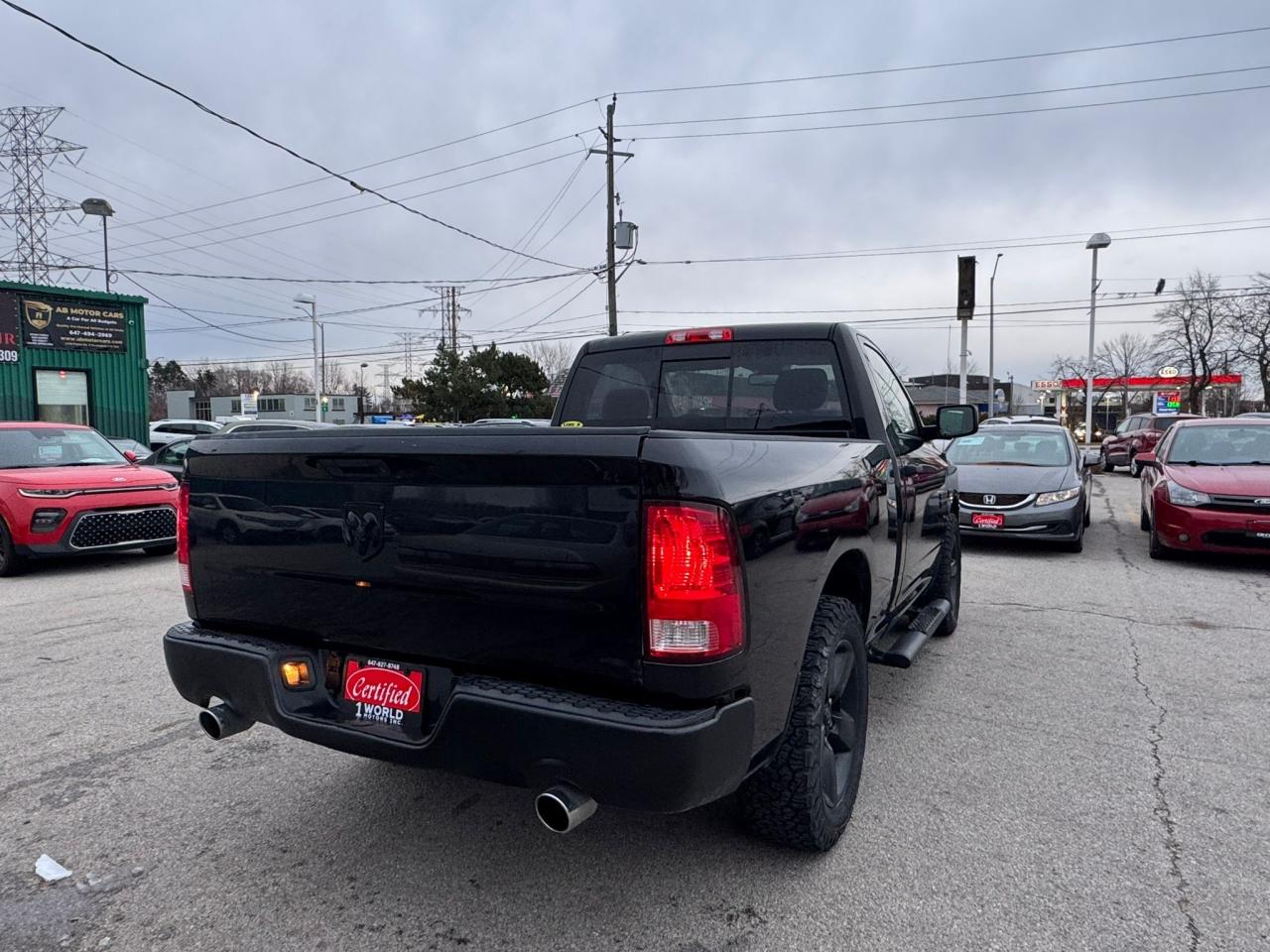 2016 RAM 1500 Express Photo3