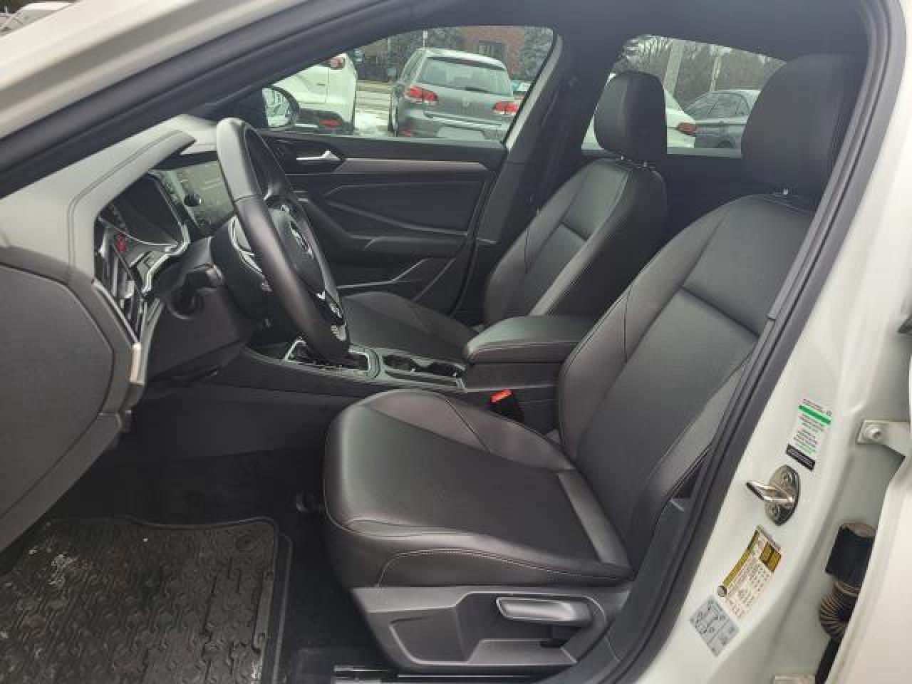 2020 Volkswagen Jetta RLINE Photo9