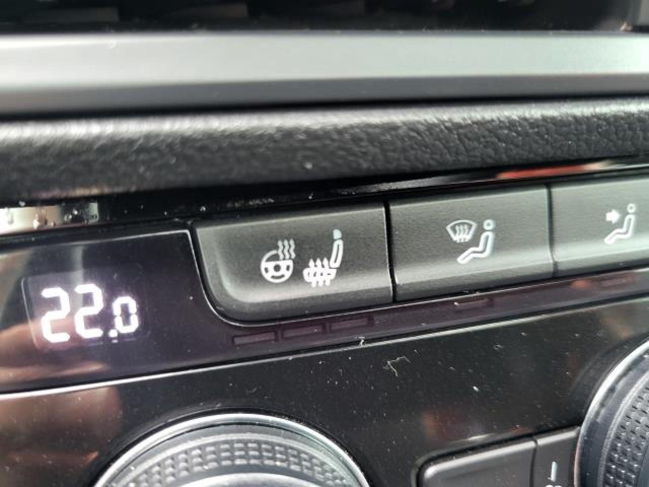 2020 Volkswagen Jetta RLINE Photo13