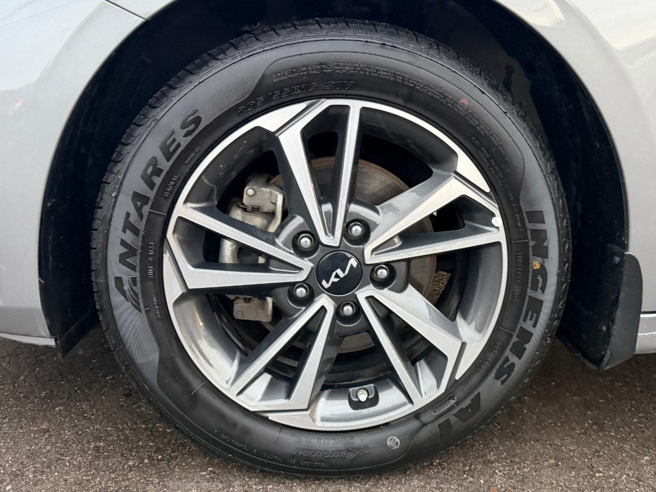 2023 Kia Forte EX Pkg.   Wireless Apple Carplay & Android Auto Photo