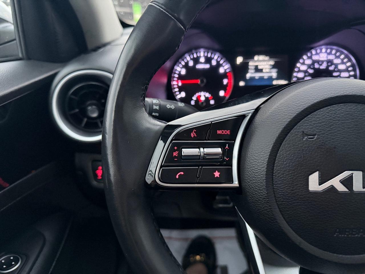 2023 Kia Forte EX Pkg.   Wireless Apple Carplay & Android Auto Photo