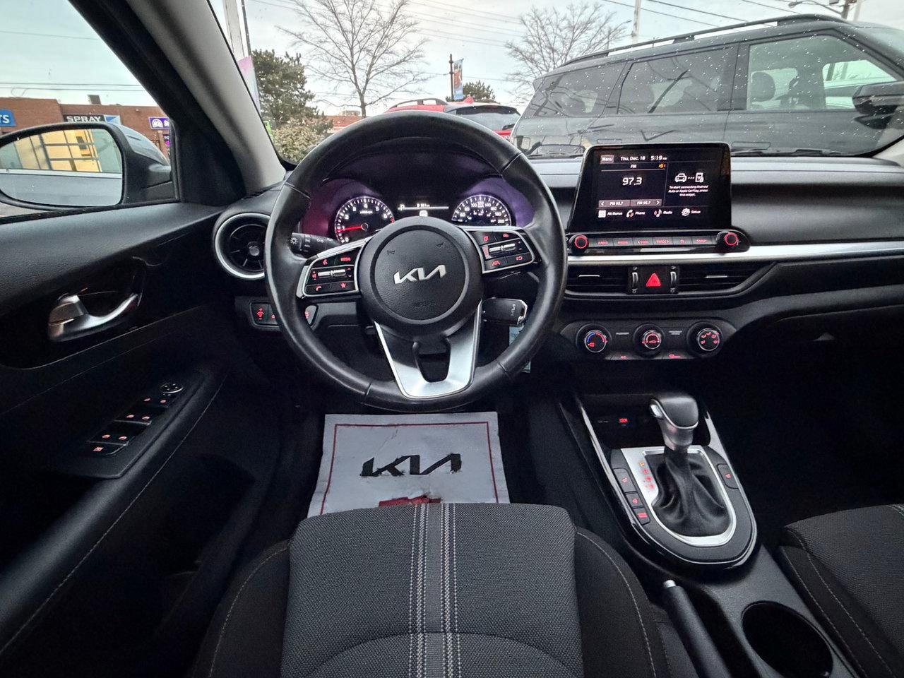 2023 Kia Forte EX Pkg.   Wireless Apple Carplay & Android Auto Photo