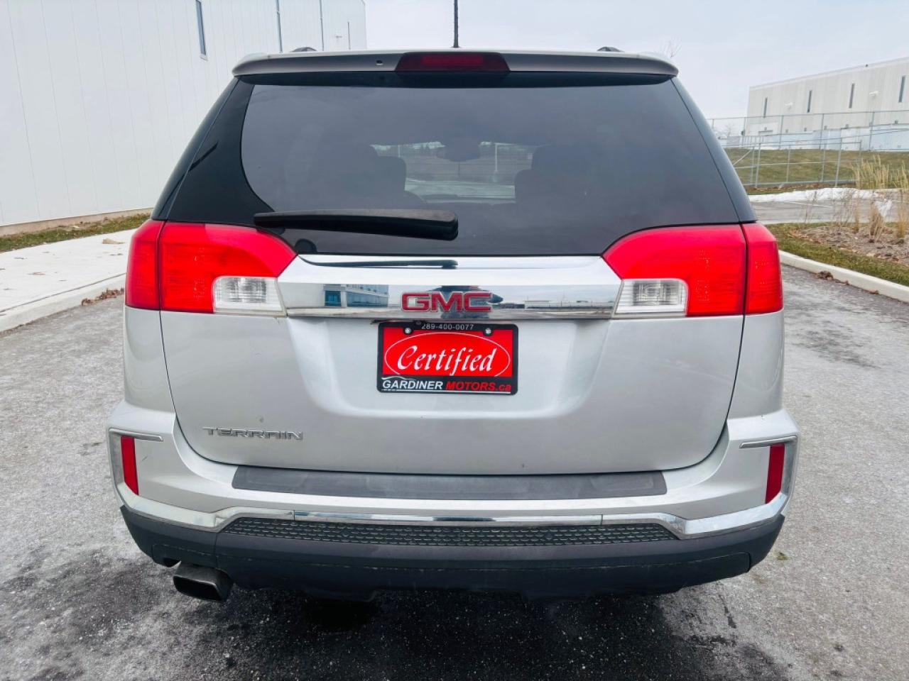 2016 GMC Terrain SL Front-wheel Drive Automatic Photo4