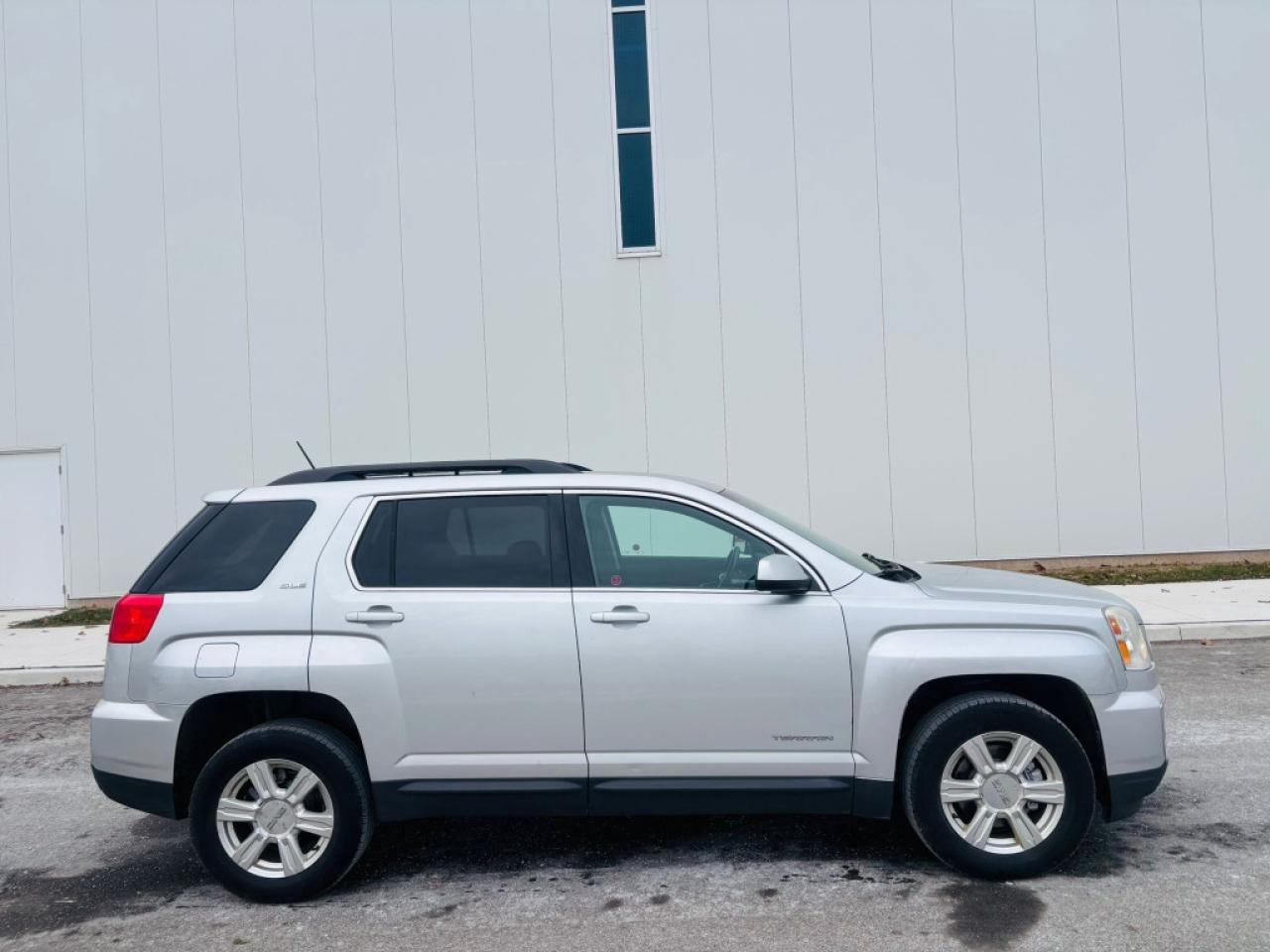 2016 GMC Terrain SL Front-wheel Drive Automatic Photo