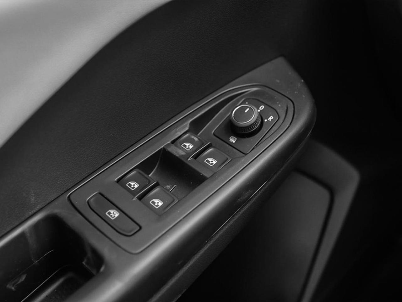 2026 Volkswagen Taos Trendline 4MOTION  - Heated Seats Photo