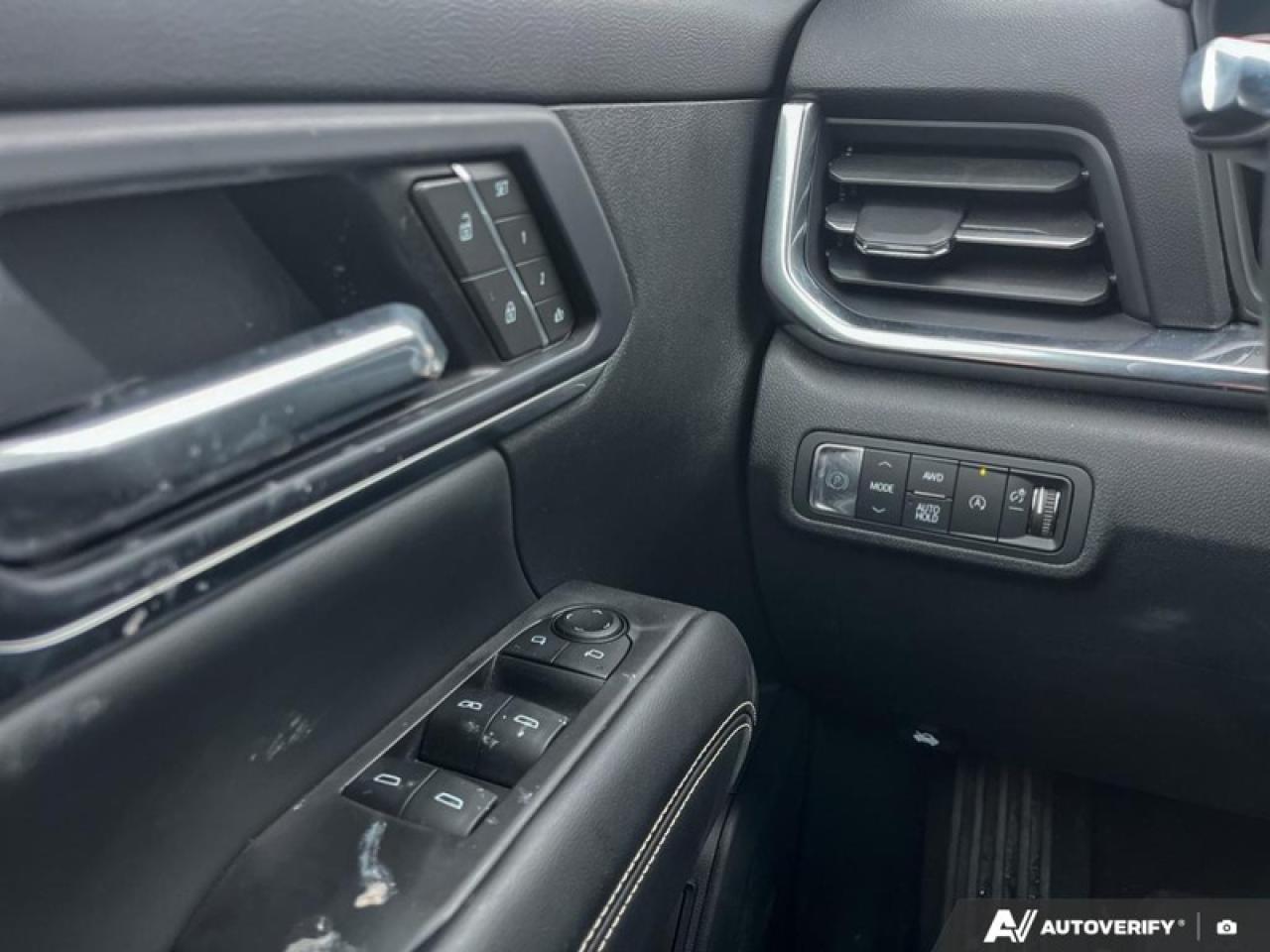 2025 GMC Terrain Elevation  TERRAIN ELEVATION, AWD, SUNROOF, LEATHER Photo2