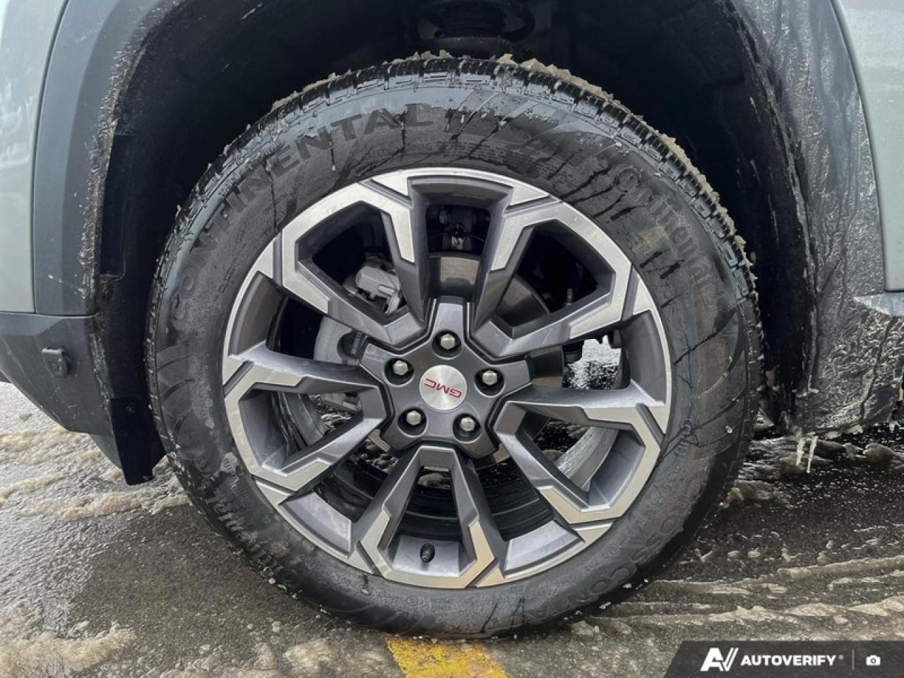 2025 GMC Terrain Elevation  TERRAIN ELEVATION, AWD, SUNROOF, LEATHER Photo