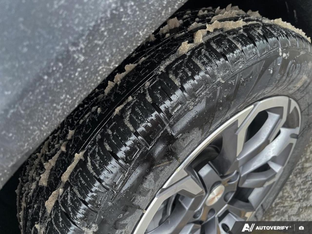 2025 GMC Terrain Elevation  TERRAIN ELEVATION, AWD, SUNROOF, LEATHER Photo