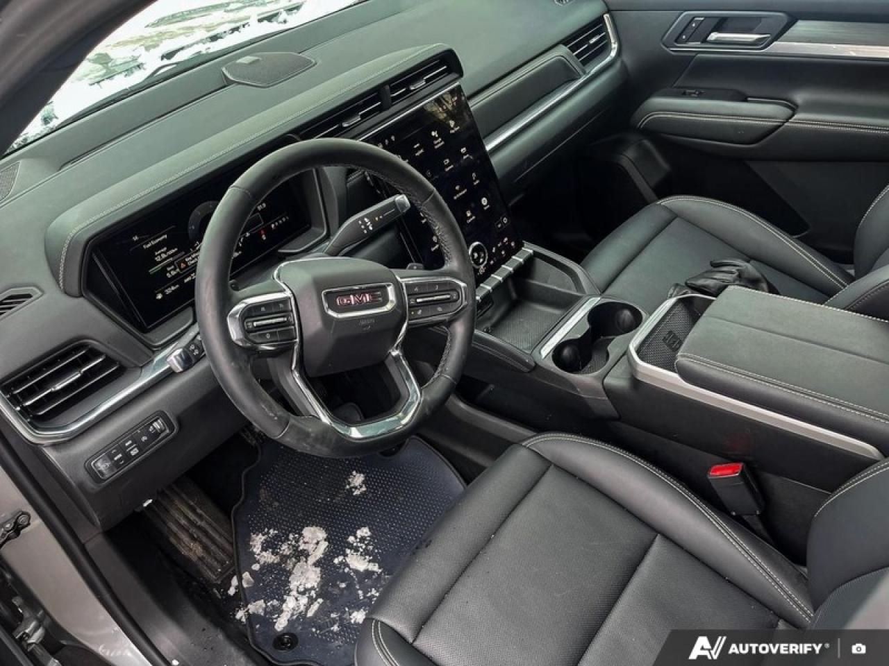 2025 GMC Terrain Elevation  TERRAIN ELEVATION, AWD, SUNROOF, LEATHER Photo