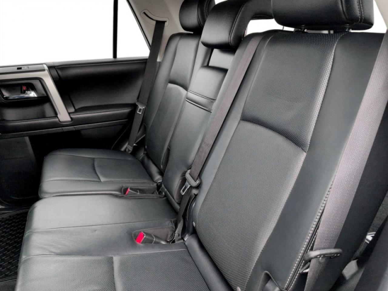 2018 Toyota 4Runner Limited  **ULTRA LOW MILEAGE - LOADED** Photo