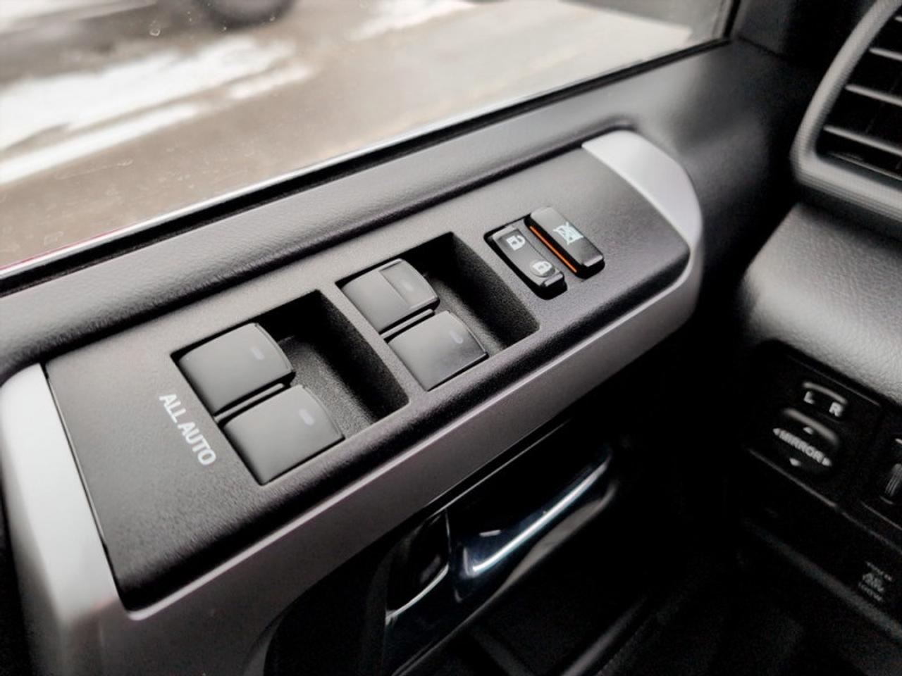 2018 Toyota 4Runner Limited  **ULTRA LOW MILEAGE - LOADED** Photo