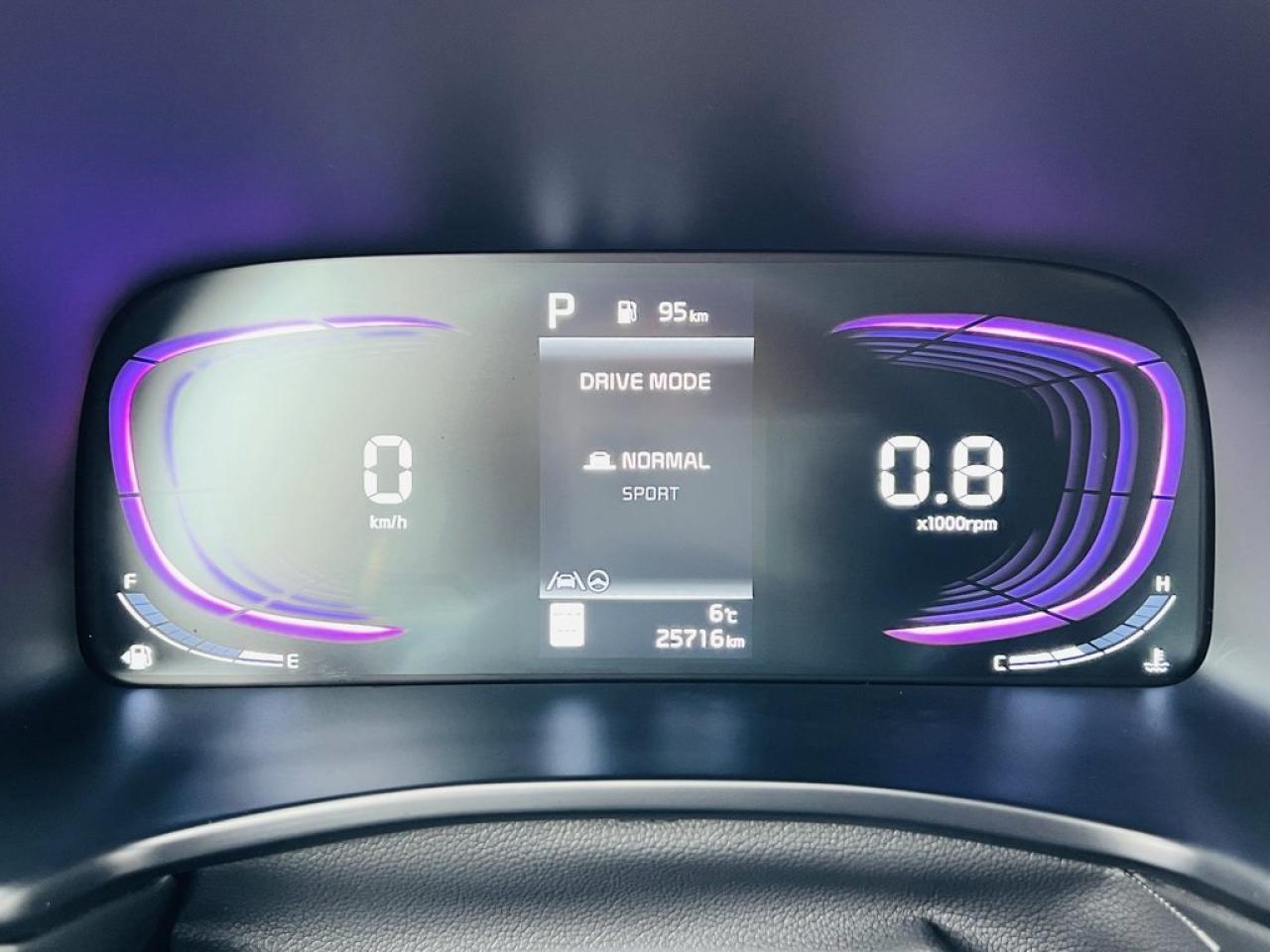 2025 Kia Soul EX+ Photo