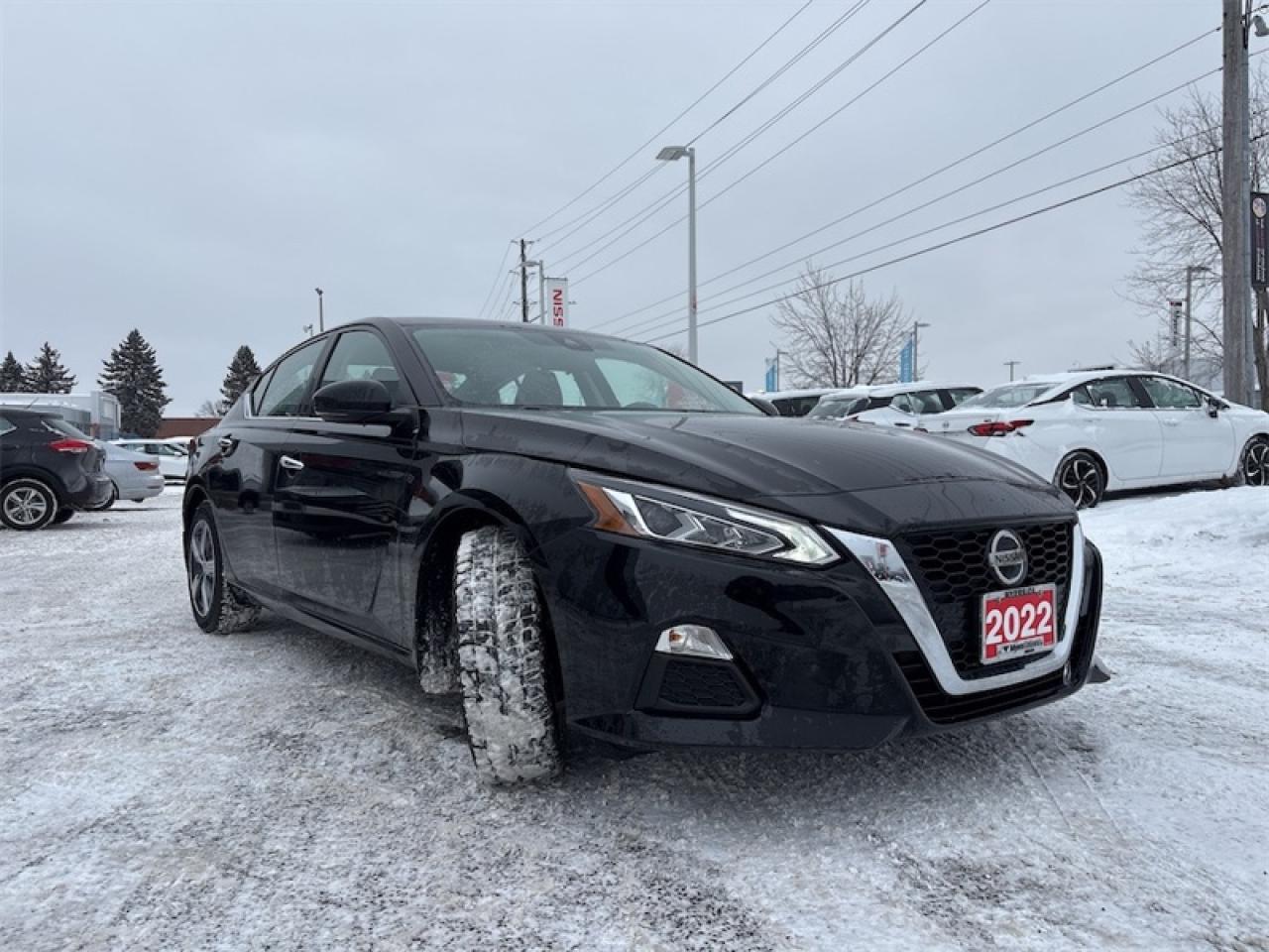 2022 Nissan Altima SE  AWD, Clean CARFAX Photo
