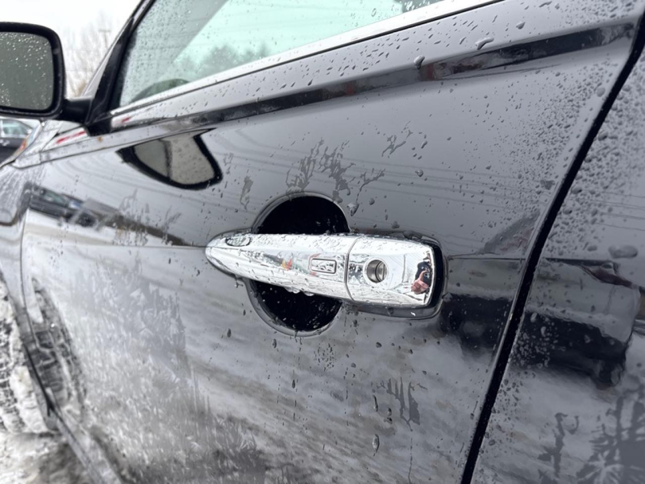 2022 Nissan Altima SE  AWD, Clean CARFAX Photo