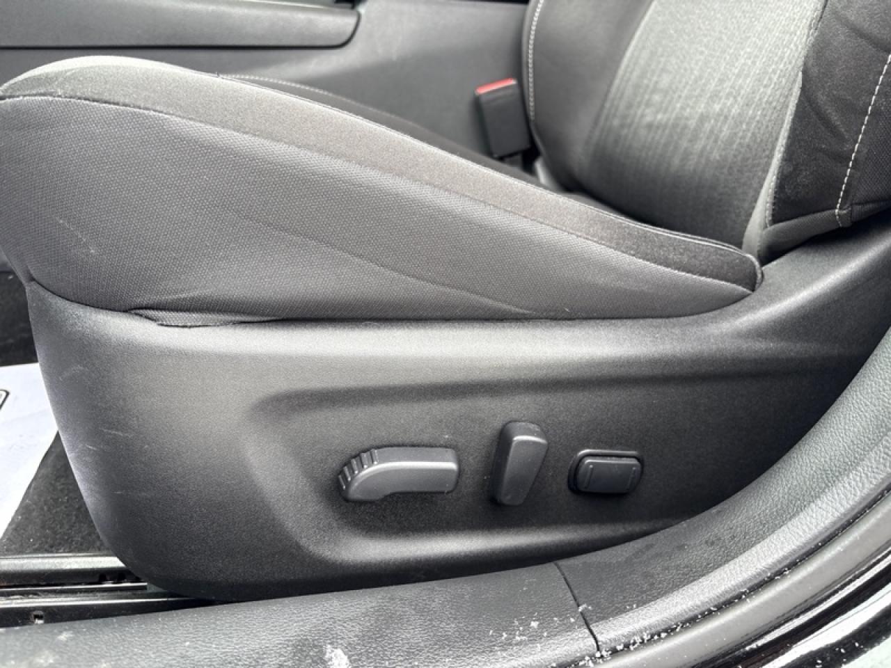 2022 Nissan Altima SE  AWD, Clean CARFAX Photo