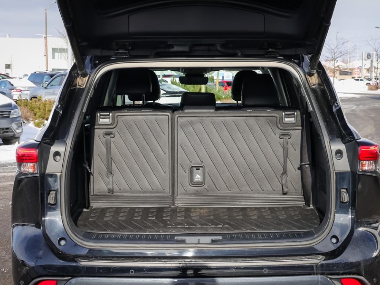 2022 Toyota Highlander Limited  - Certified - Leather Seats - $350 B/W Photo