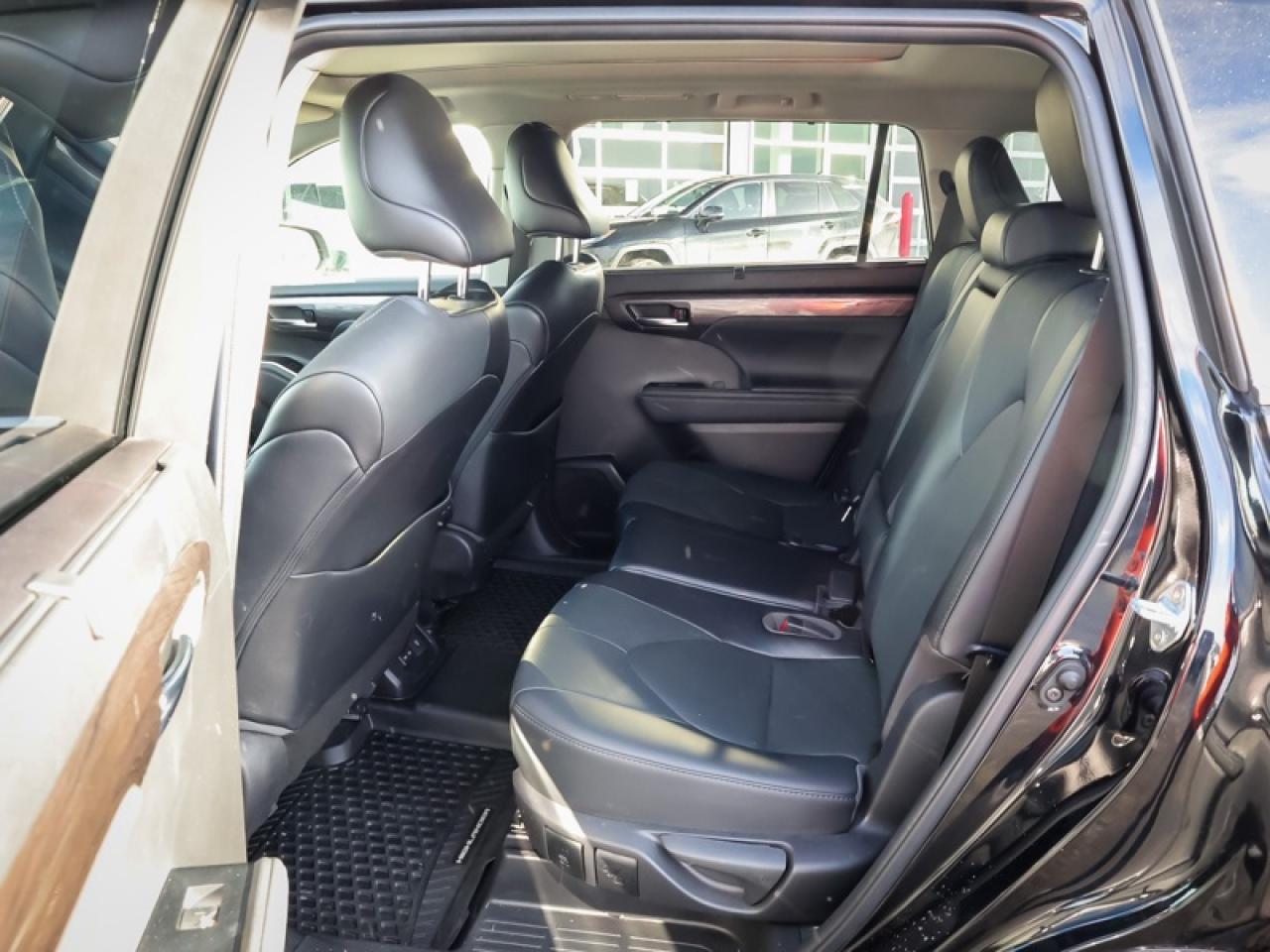 2022 Toyota Highlander Limited  - Certified - Leather Seats - $350 B/W Photo