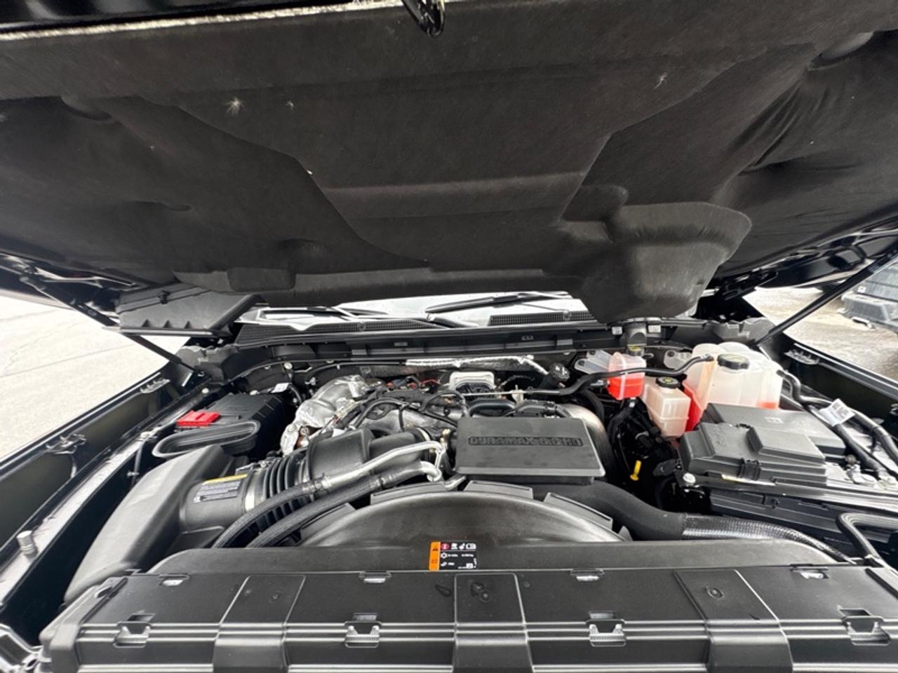 2026 GMC Sierra 2500 HD Denali Ultimate  - Diesel Engine Photo