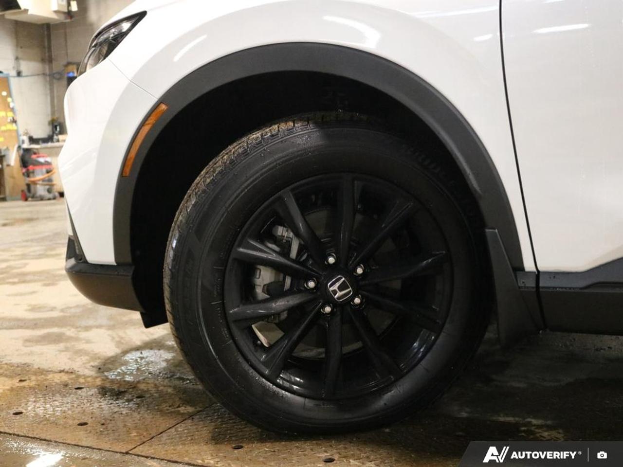 2024 Honda CR-V Hybrid EX-L Photo