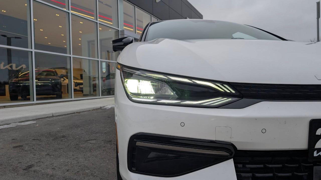 2024 Kia EV6 Land w/GT-Line Pkg 1 AWD Photo2